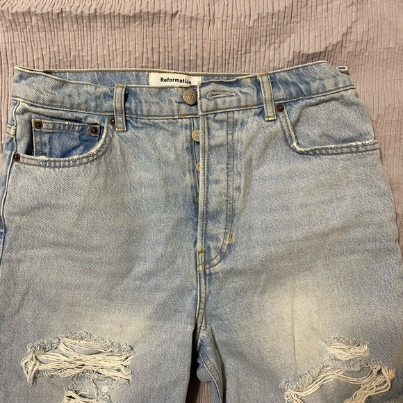 Reformation distressed denim shorts size 26 wash Tahoe Destroyed - Picture 13 of 13